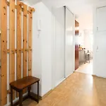 Room, Inflancka 19