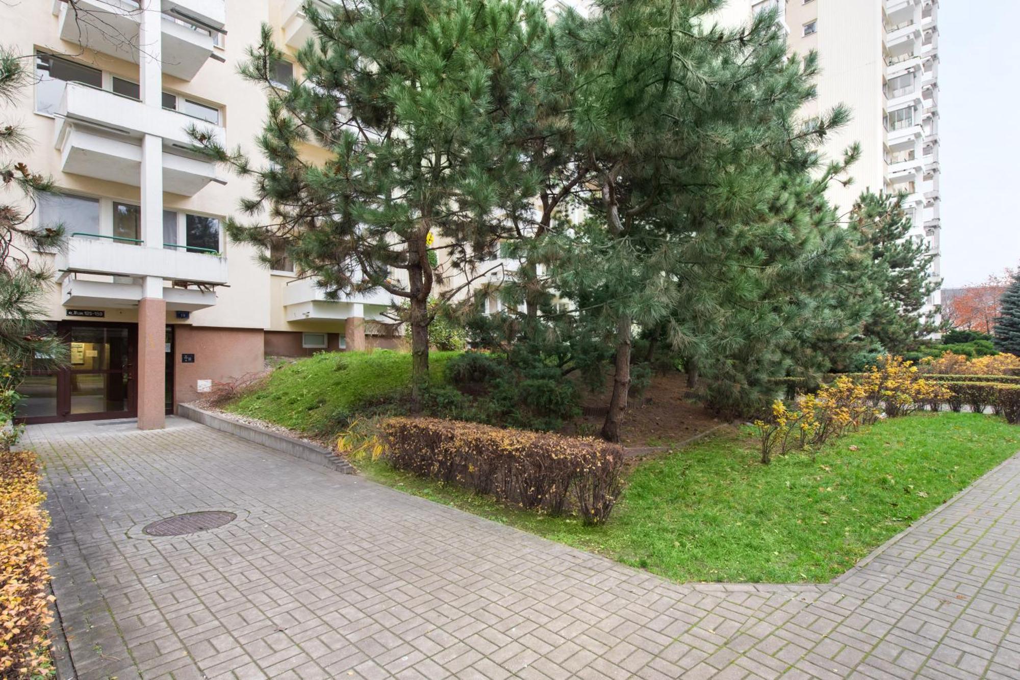 Room, Inflancka 19 Apartament